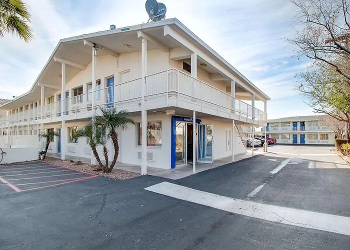 6-phoenix, Az - East Hotel