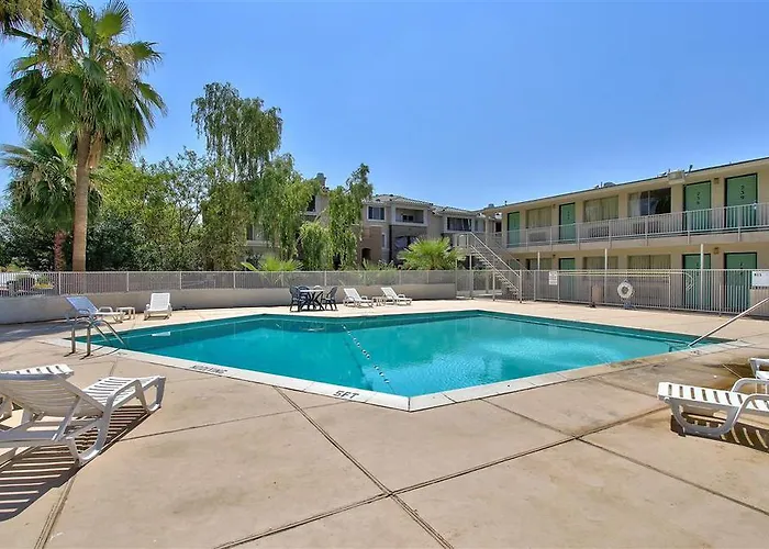 6-phoenix, Az - East Hotel