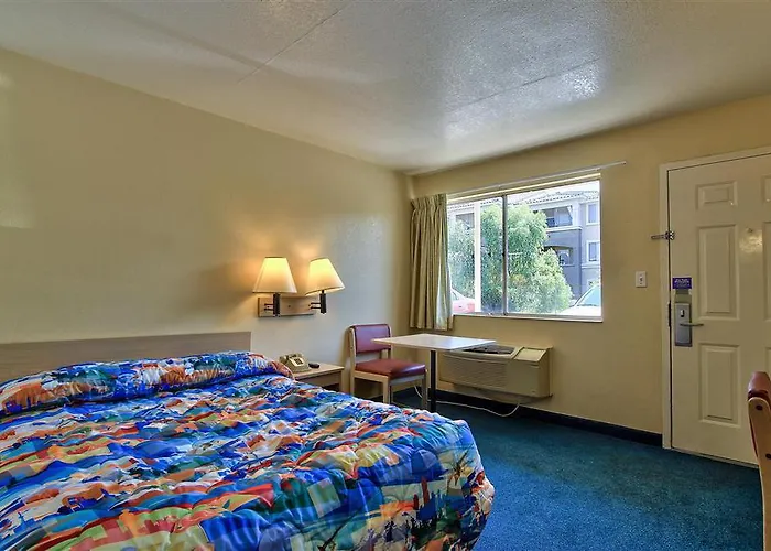 6-phoenix, Az - East 2*